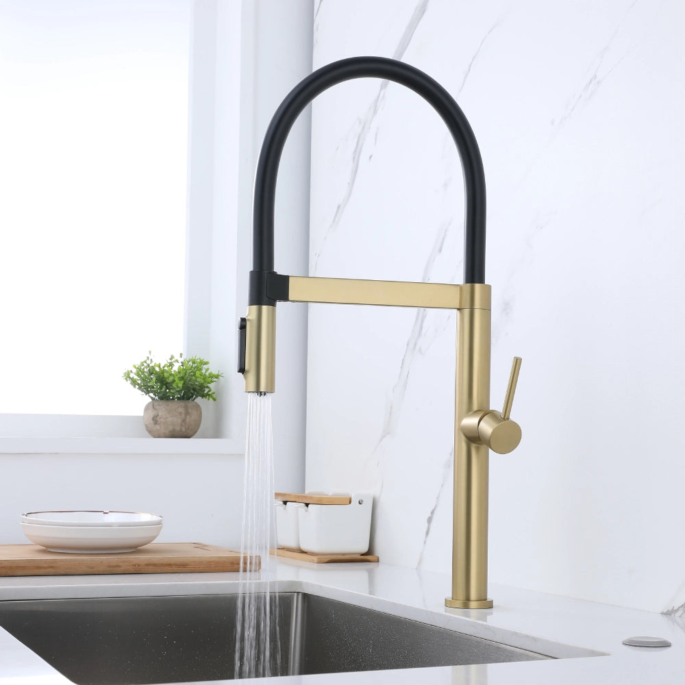 Stainless Steel Magnetic Docking Pull Out Sprayer 3-Way Mixer Tap